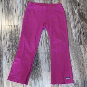 Patagonia cropped yoga pants